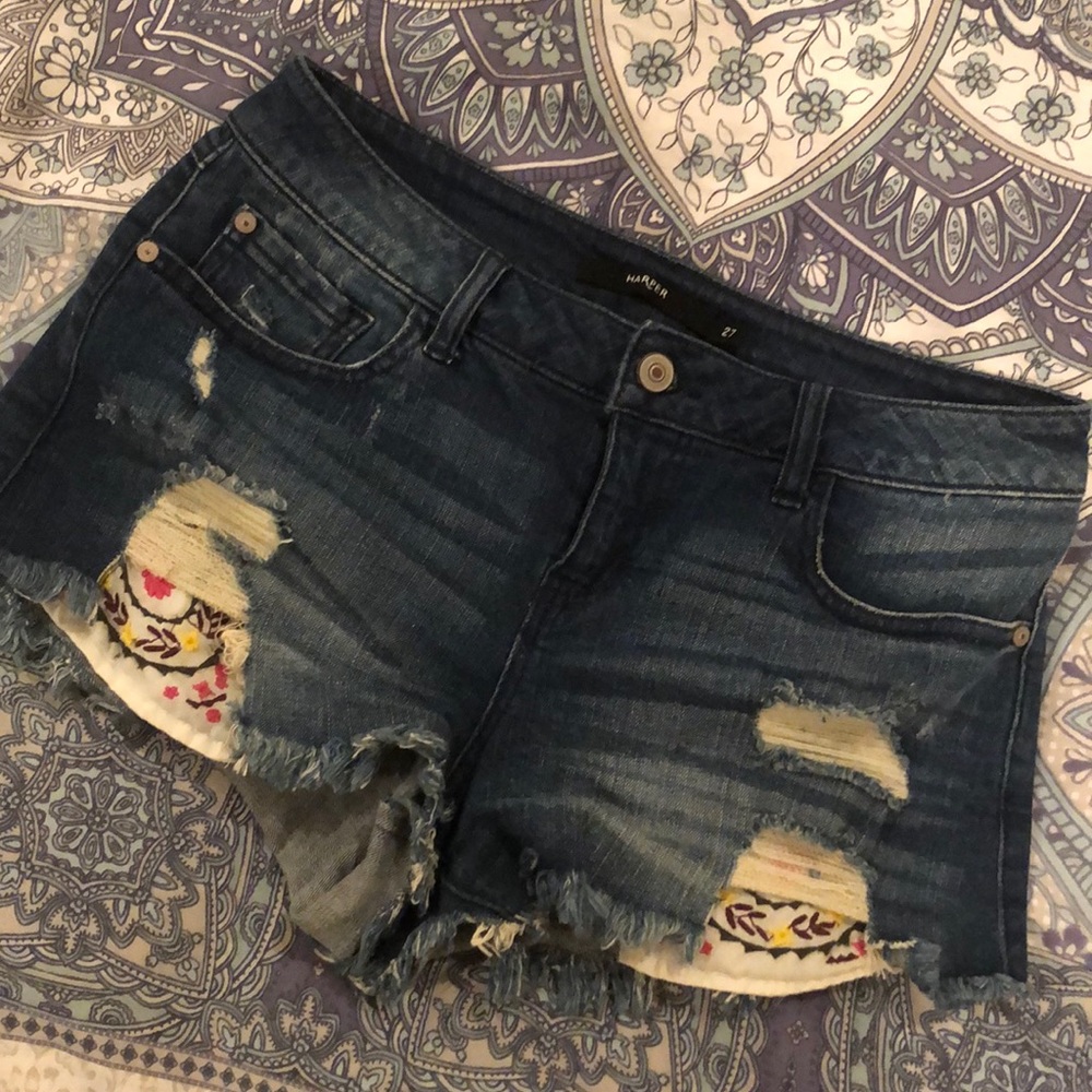 Jean short with cute pockets